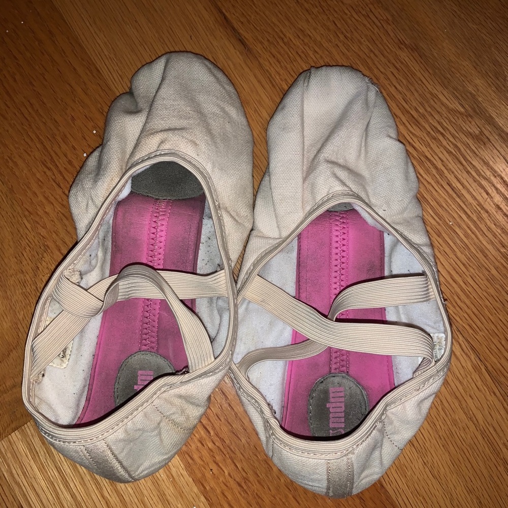 Ballet shoes